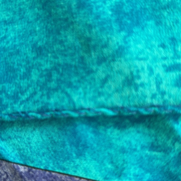 Signed silk Italian SCARF - Picture 9 of 14